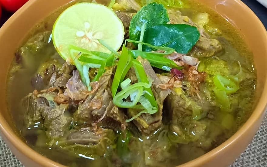 Soto Madura: Keajaiban Kuah Bening yang Menggugah Selera